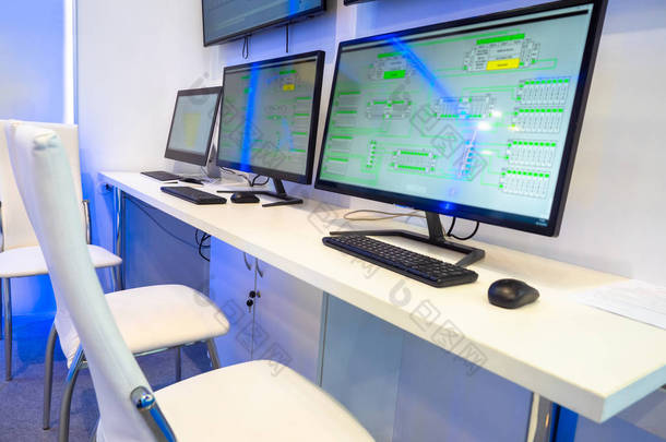 控制臺(tái)圖片-控制臺(tái)素材免費(fèi)下載